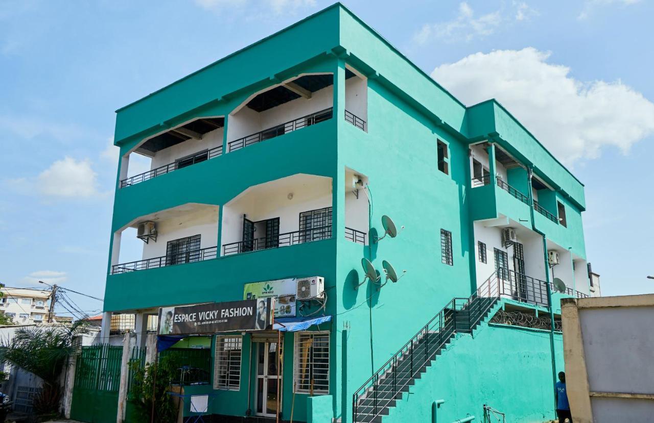 L'Immeuble Queen M.N.M Douala Ngoại thất bức ảnh