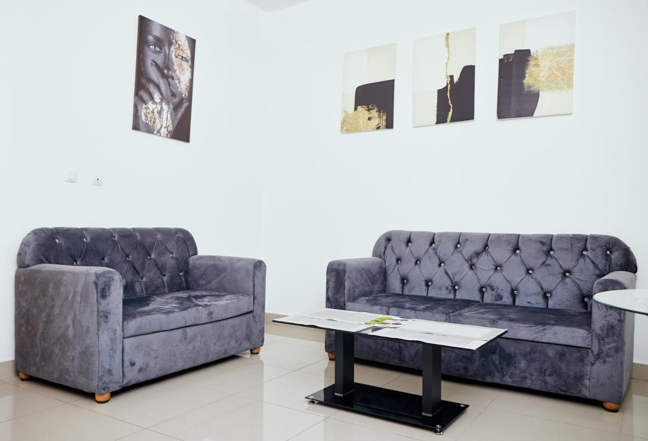 L'Immeuble Queen M.N.M Douala Ngoại thất bức ảnh