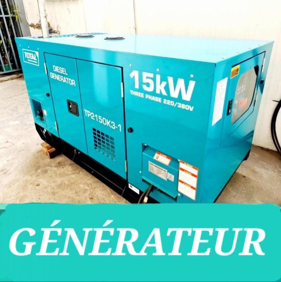 L'Immeuble Queen M.N.M Douala Ngoại thất bức ảnh